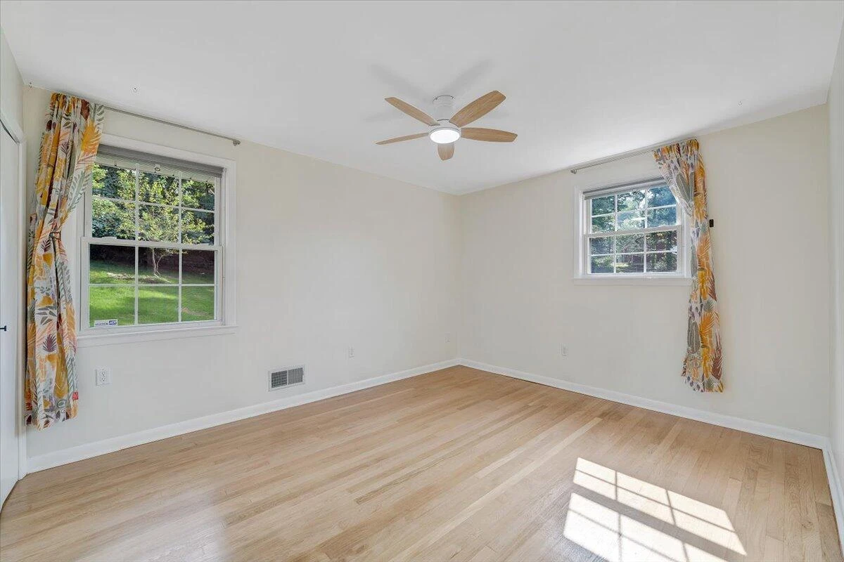 2516 Beverly BLVD - Photo 42