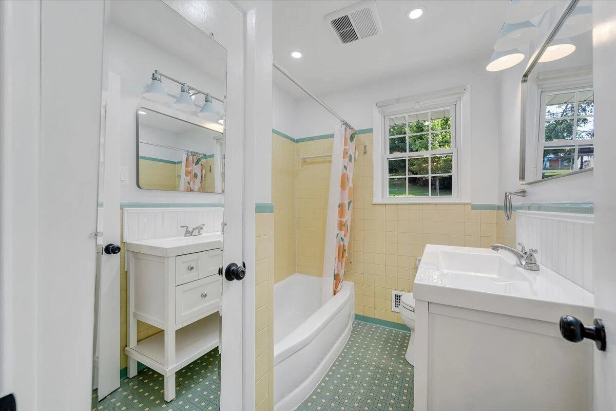 2516 Beverly BLVD - Photo 46