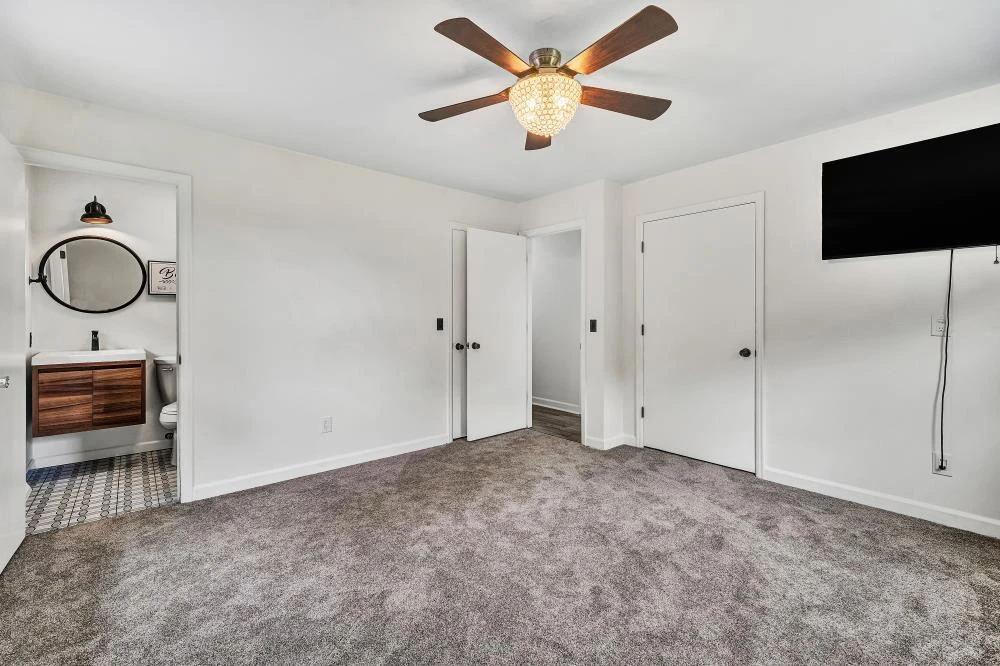 1544 Deborah LN - Photo 23