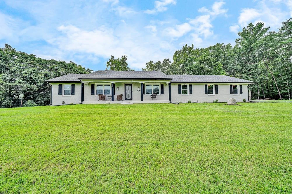 1544 Deborah LN - Photo 5