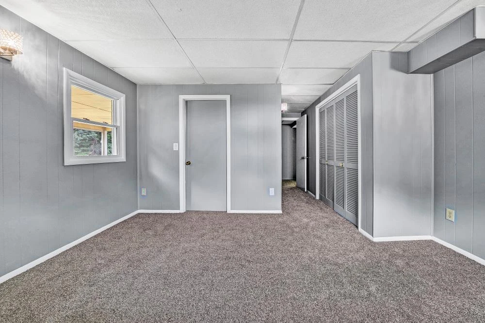 1544 Deborah LN - Photo 36