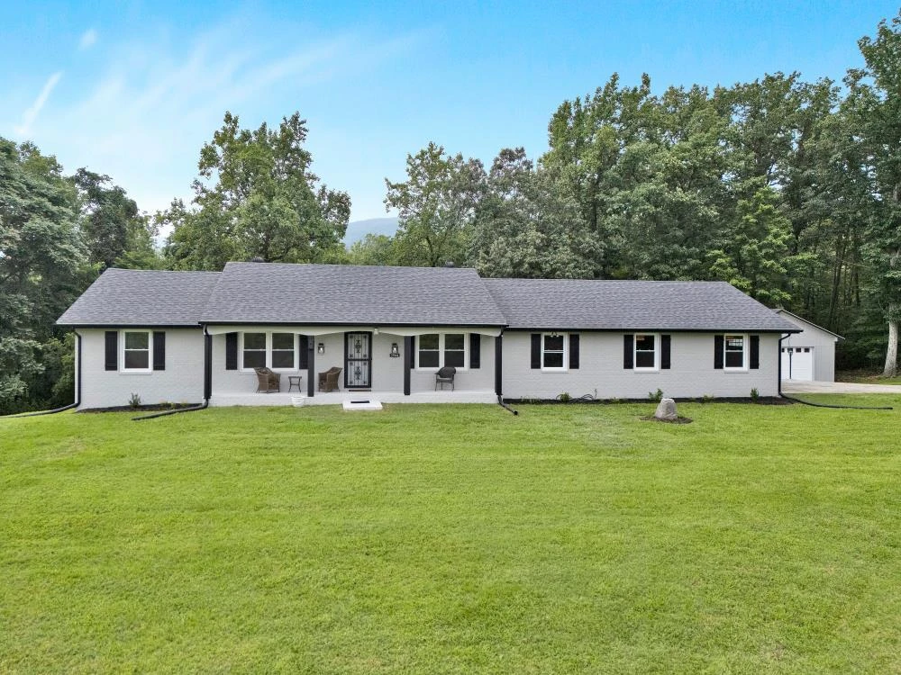1544 Deborah LN - Photo 7