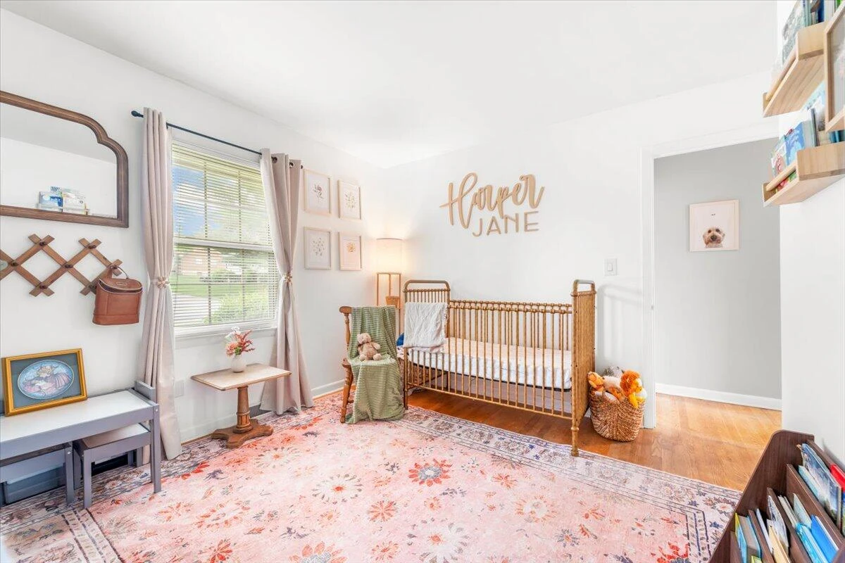 2136 Bainbridge DR - Photo 21