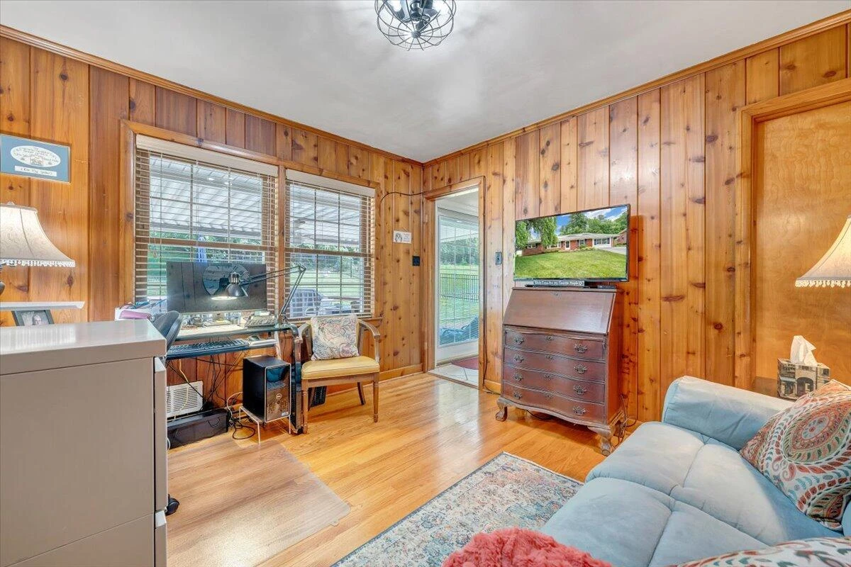 2739 Grandin RD - Photo 20