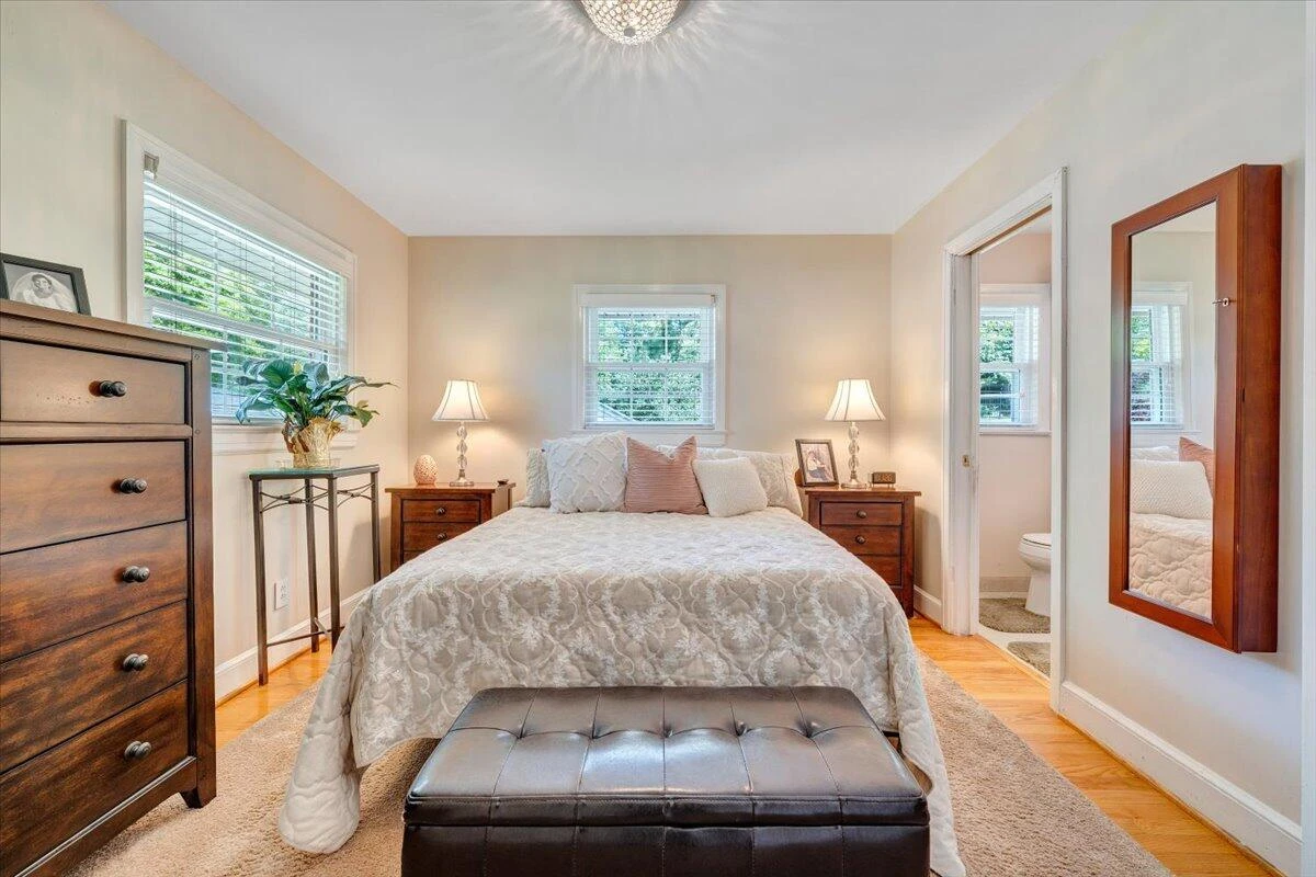 2739 Grandin RD - Photo 23