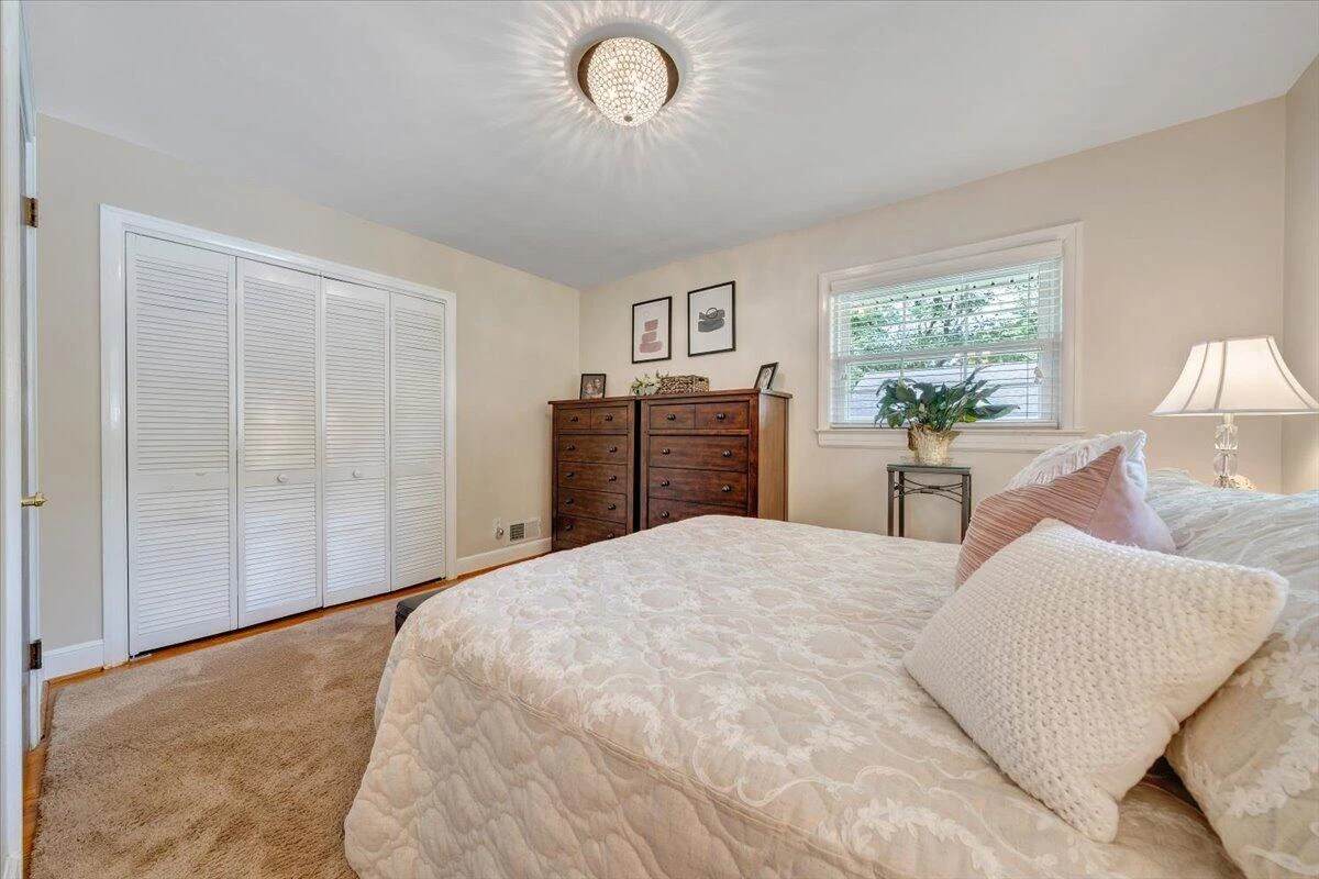 2739 Grandin RD - Photo 24