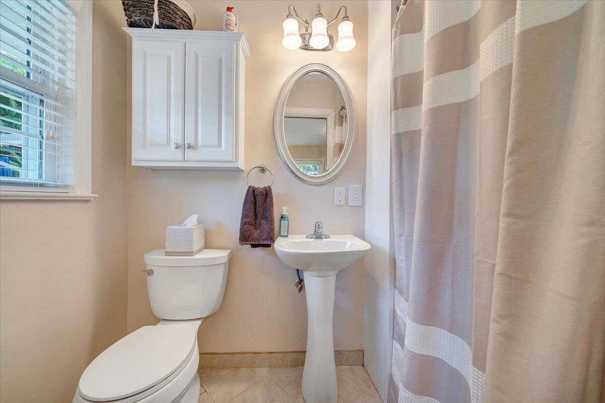 2739 Grandin RD - Photo 25