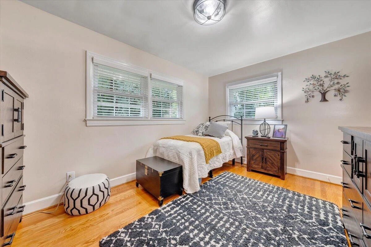 2739 Grandin RD - Photo 26
