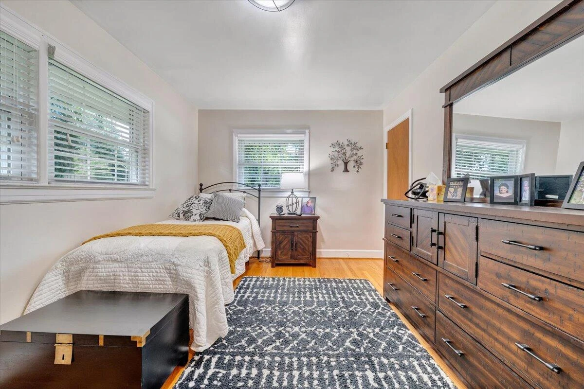 2739 Grandin RD - Photo 27