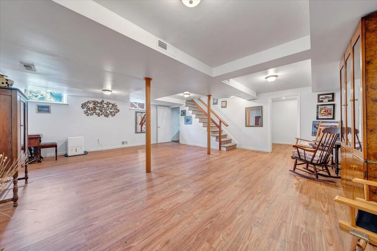 2739 Grandin RD - Photo 32