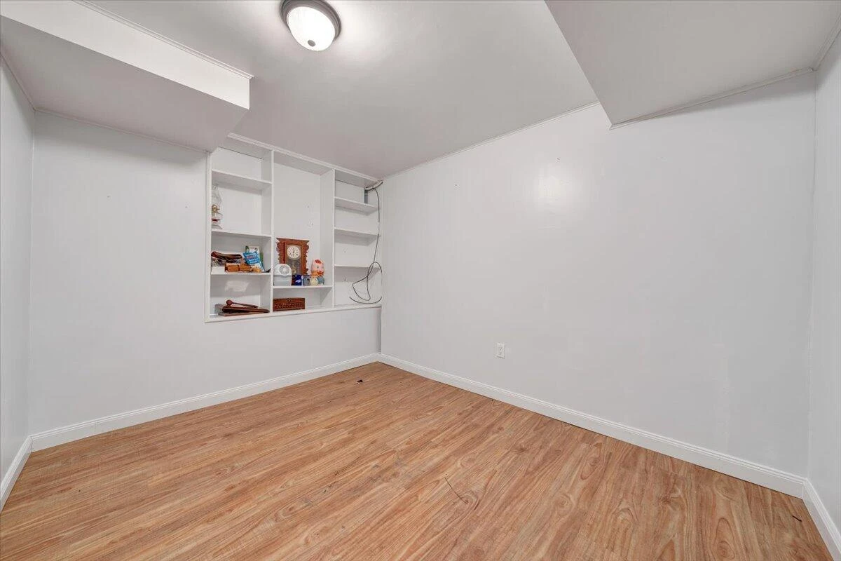 2739 Grandin RD - Photo 33
