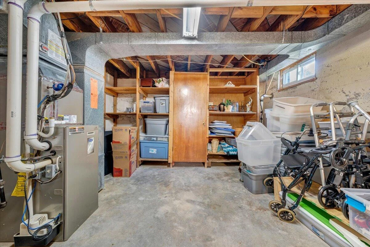 2739 Grandin RD - Photo 38