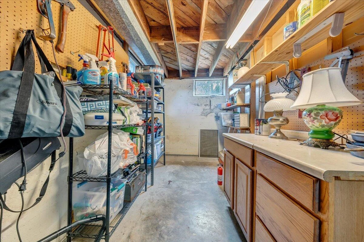 2739 Grandin RD - Photo 39