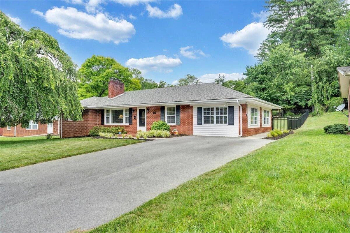 2739 Grandin RD - Photo 52