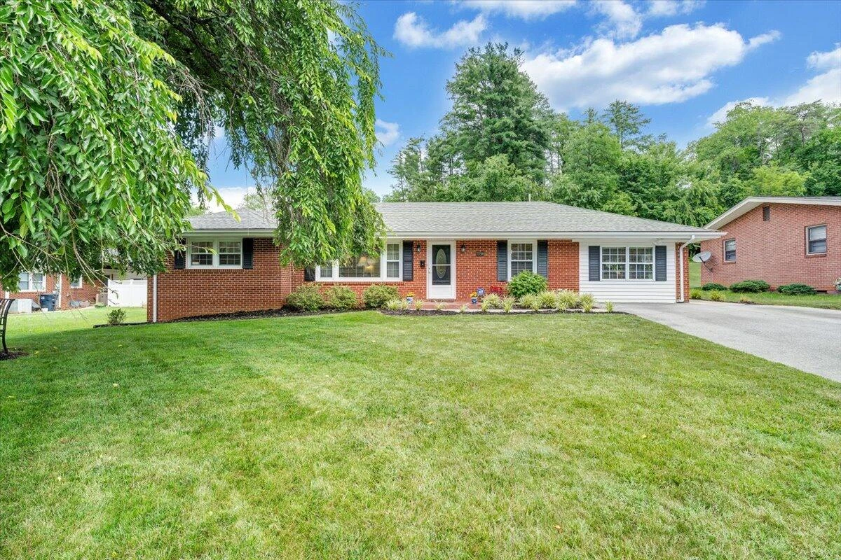 2739 Grandin RD - Photo 54