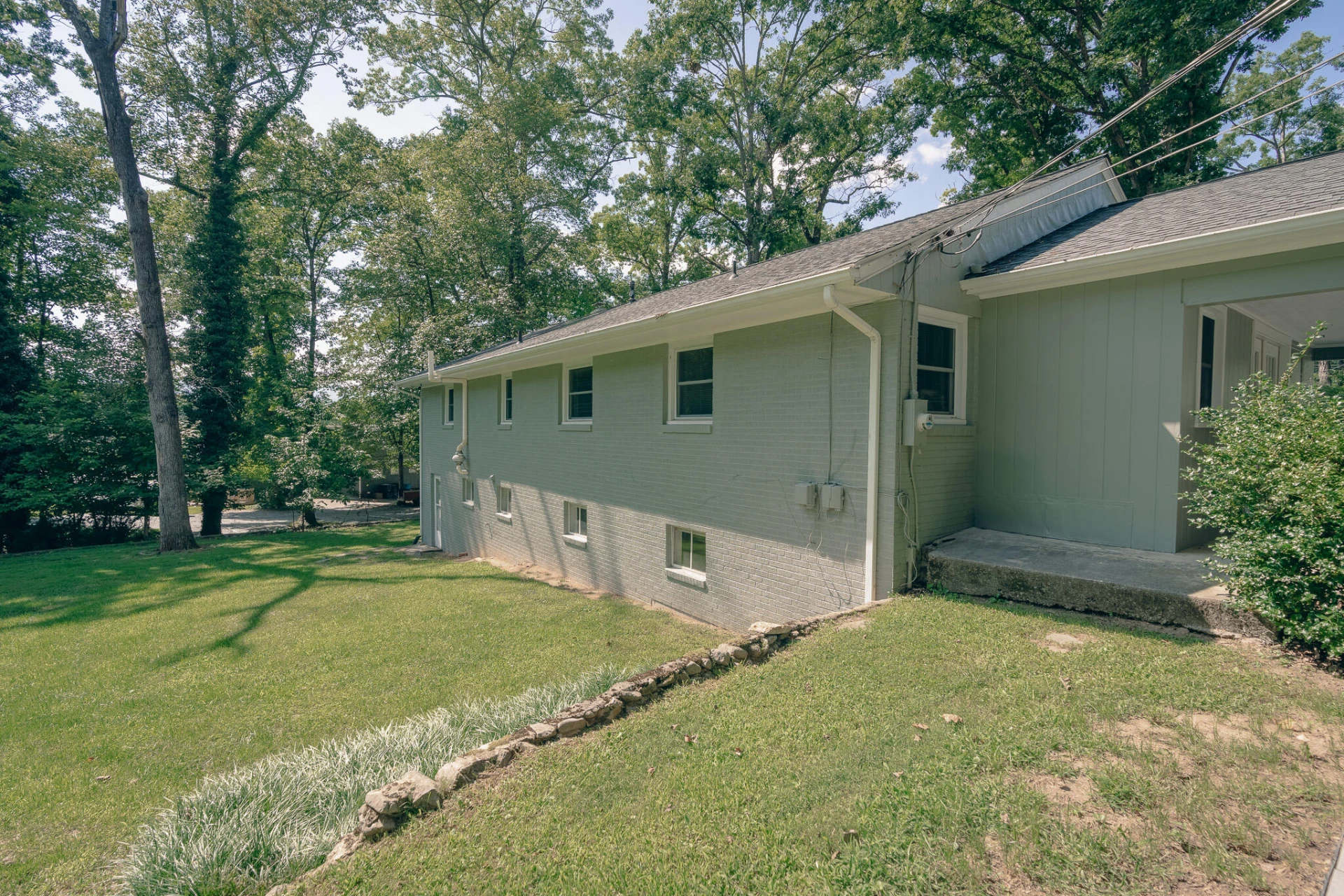 3042 Brambleton AVE - Photo 37