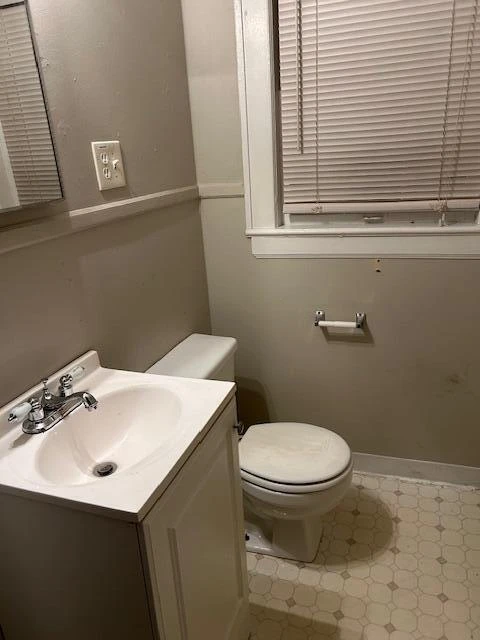 3813 Shady Lawn AVE - Photo 2