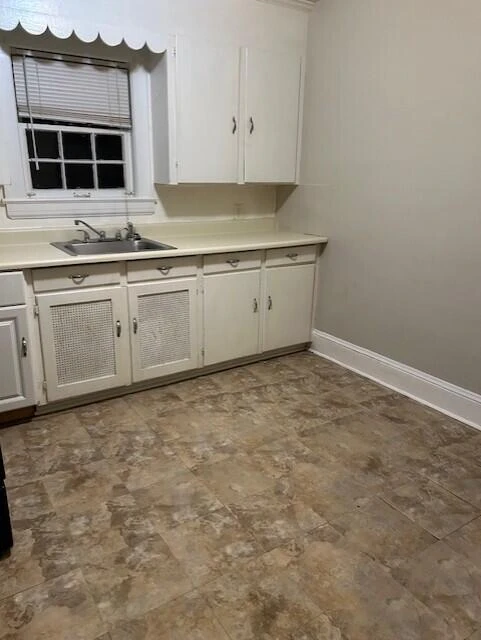 3813 Shady Lawn AVE - Photo 8