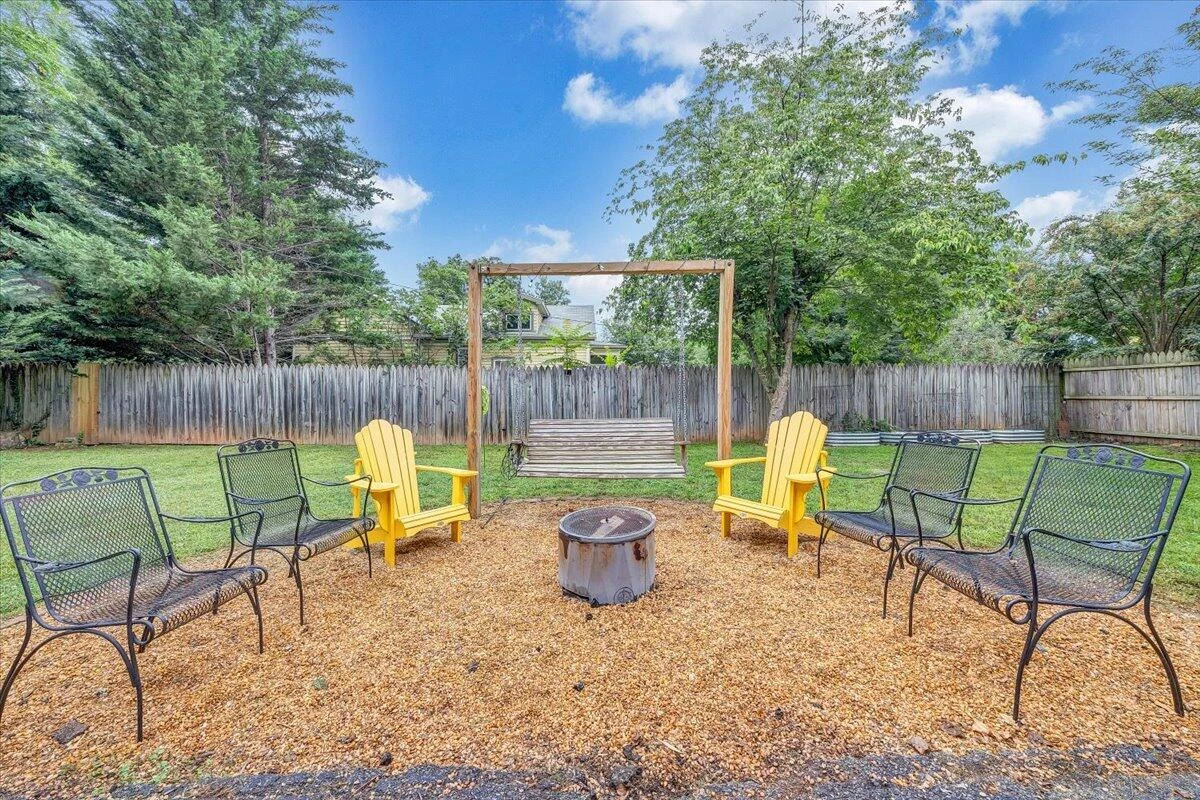2123 Lynn AVE - Photo 10