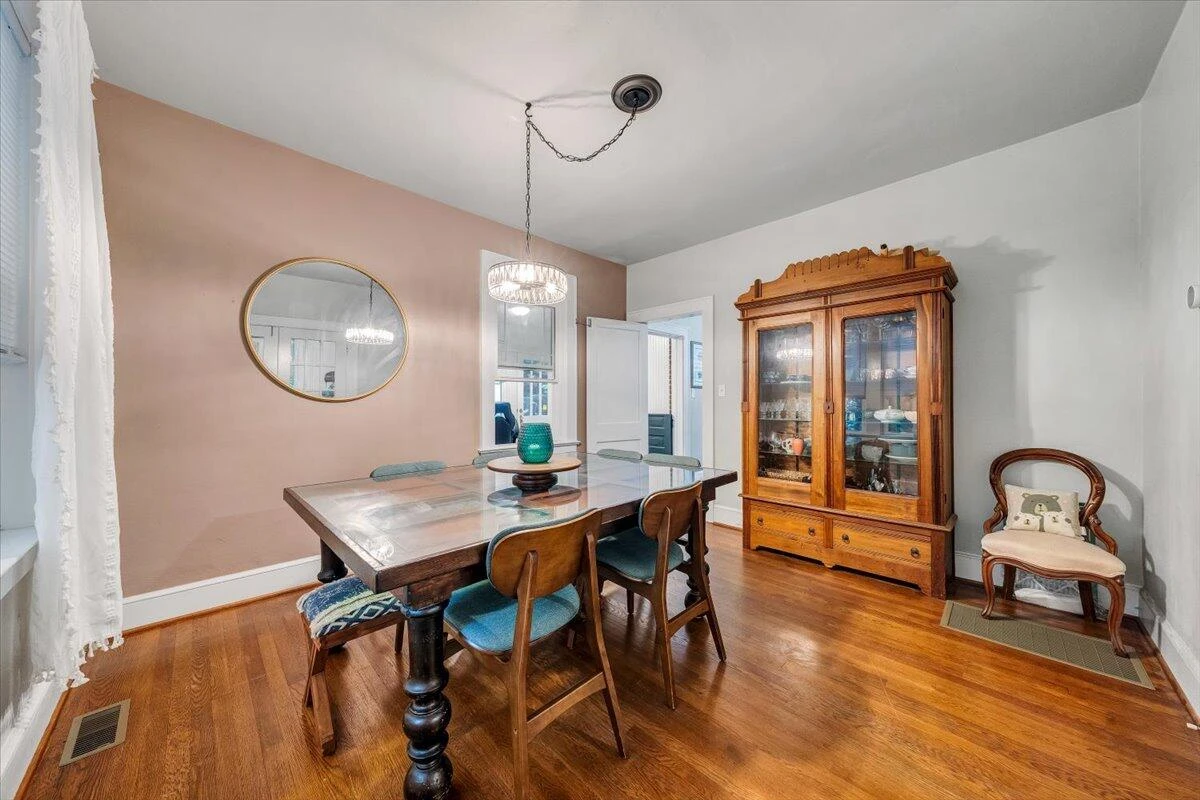 2123 Lynn AVE - Photo 19