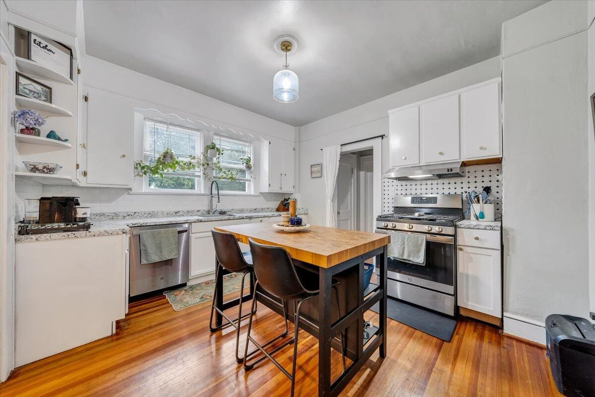 2123 Lynn AVE - Photo 21
