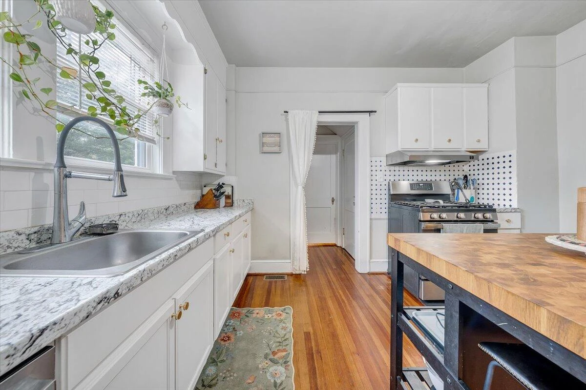2123 Lynn AVE - Photo 26