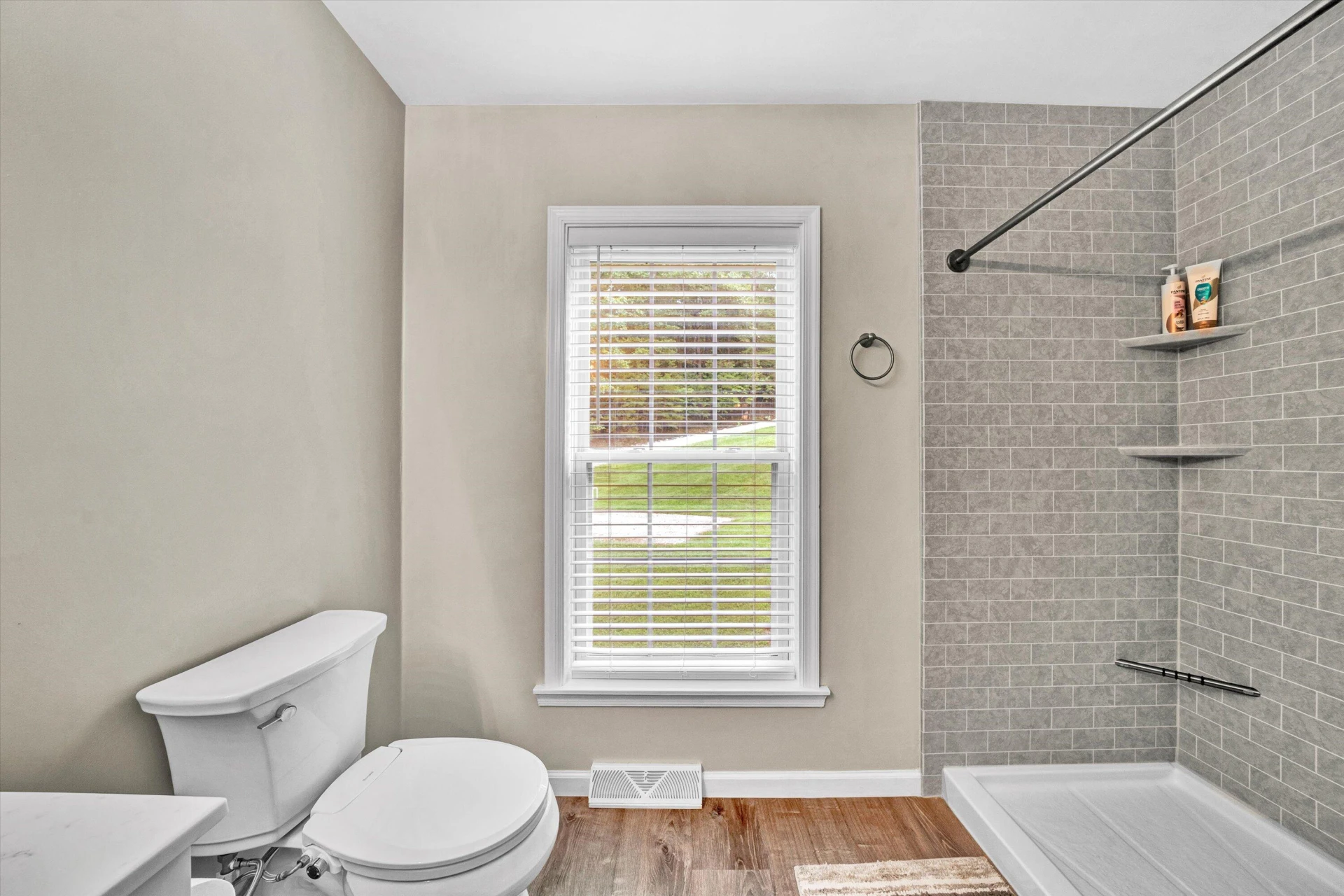 2750 Rutrough RD - Photo 23
