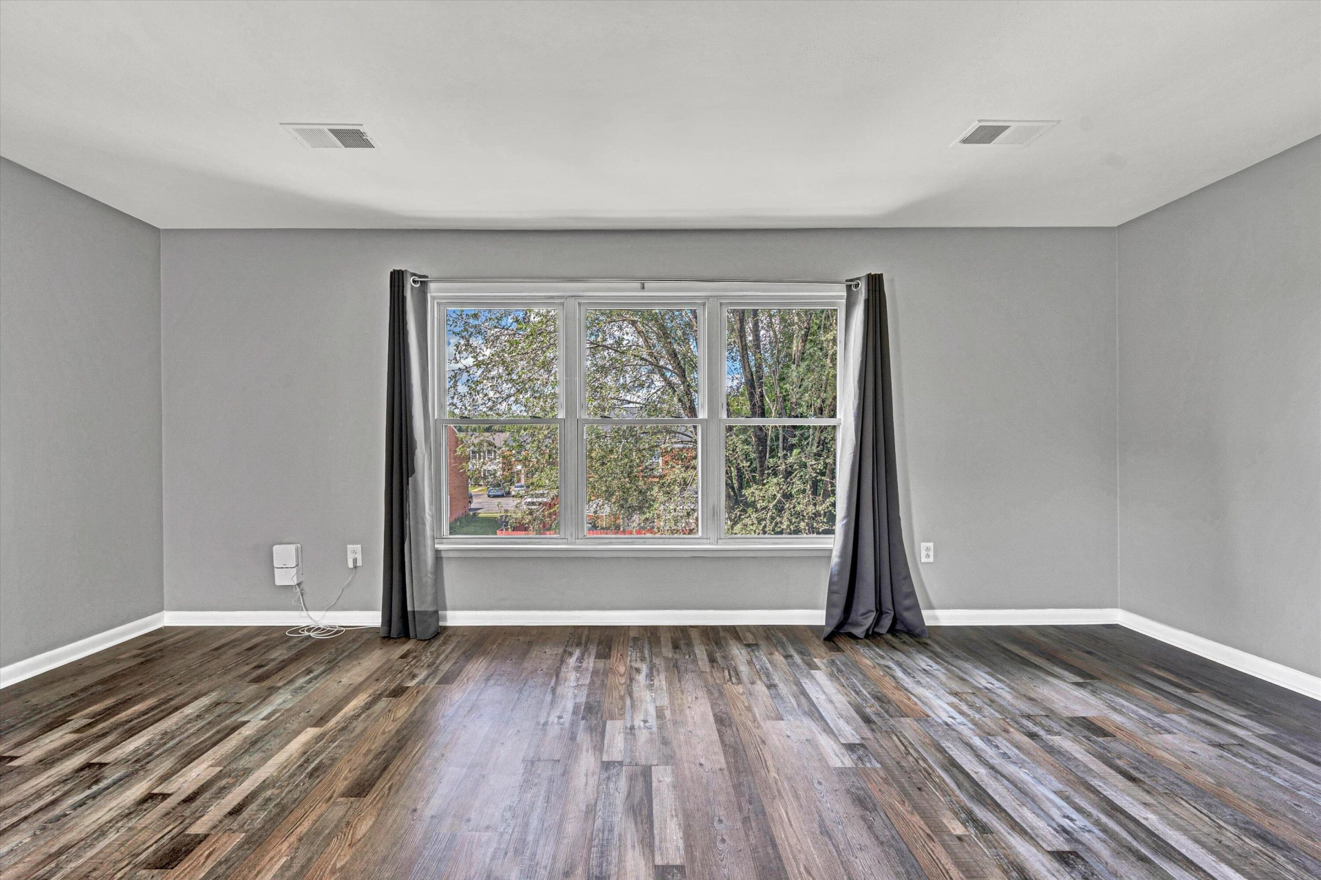 114 OXFORD SQUARE - Photo 14
