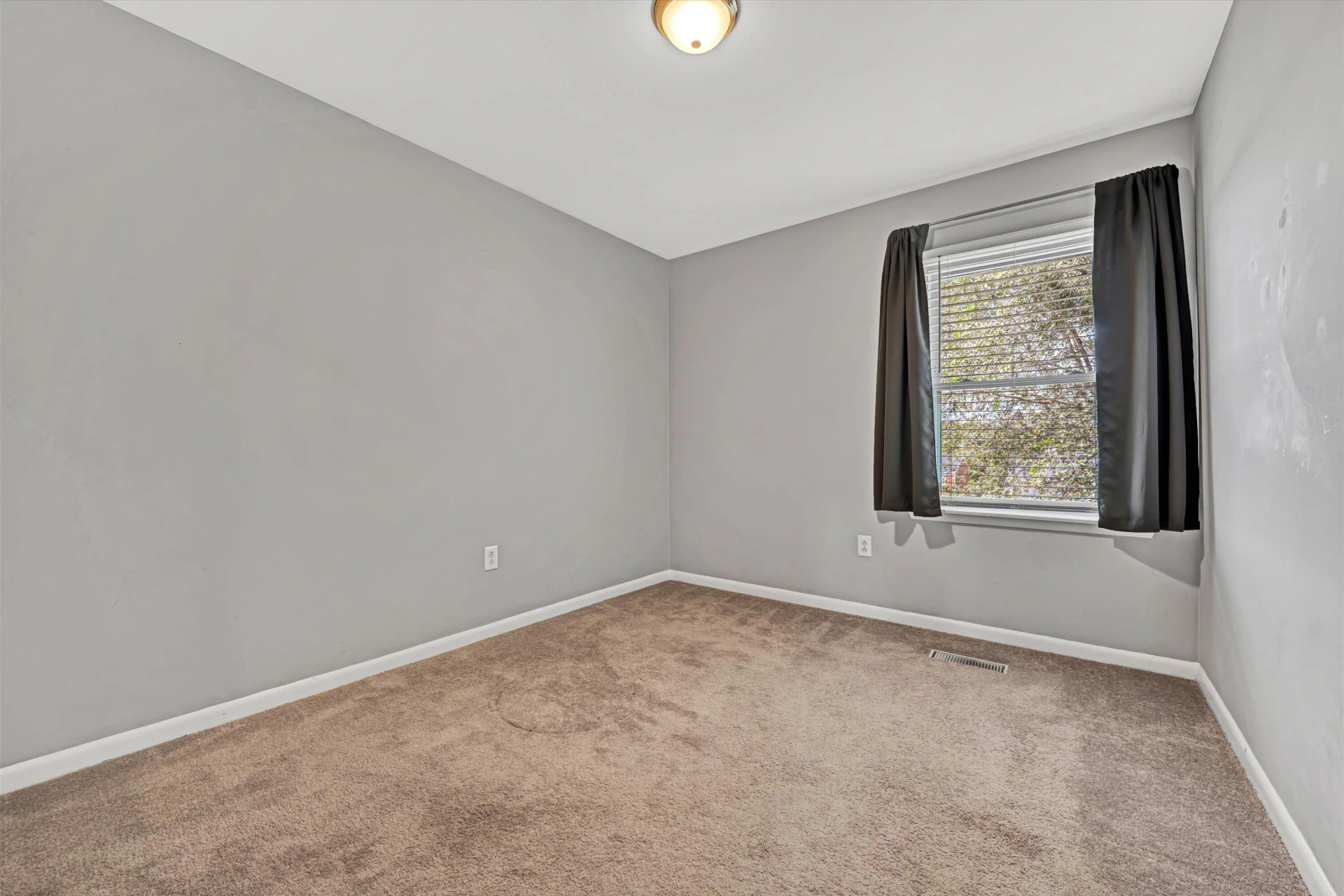 114 OXFORD SQUARE - Photo 19