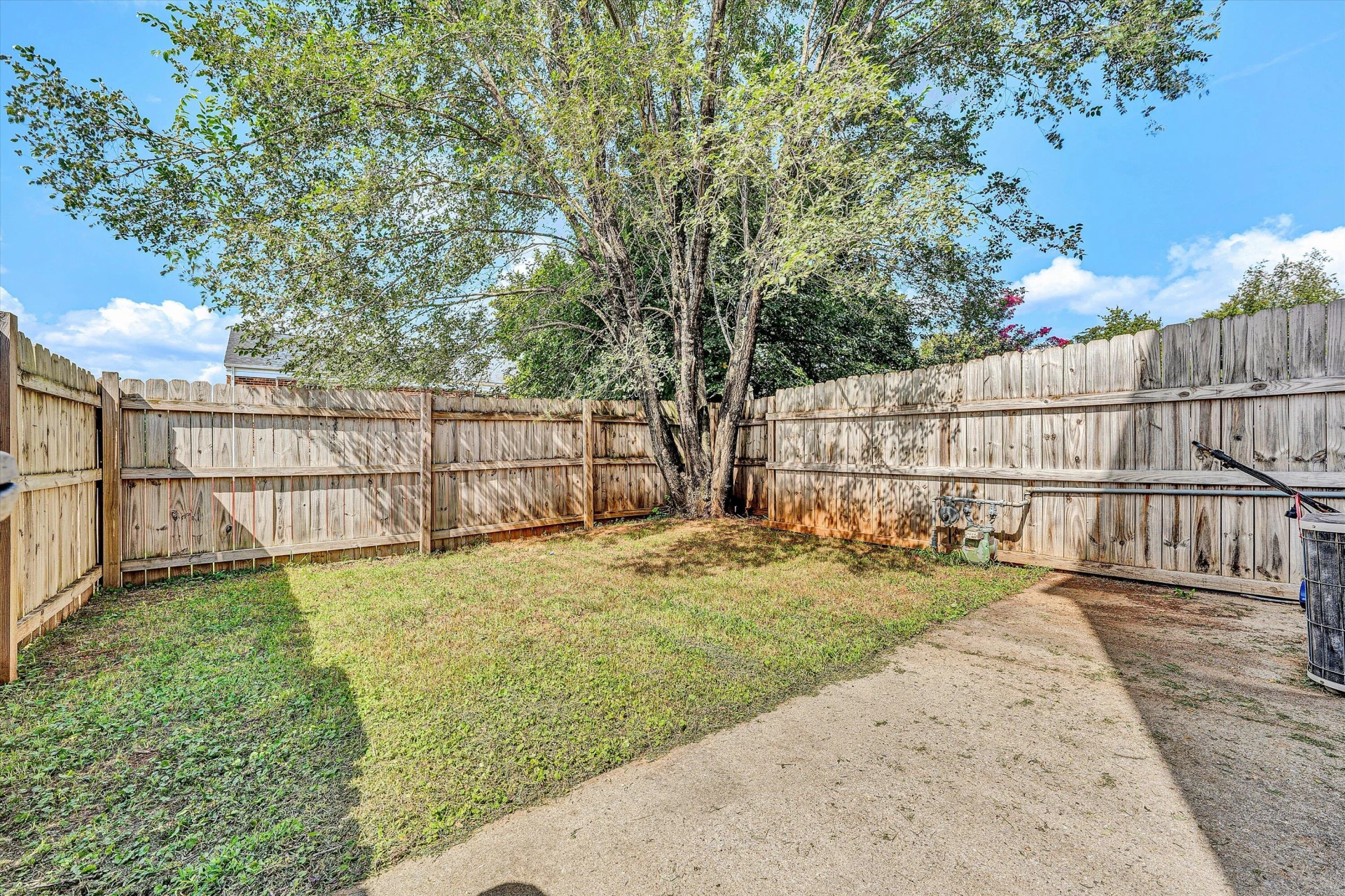 114 OXFORD SQUARE - Photo 34