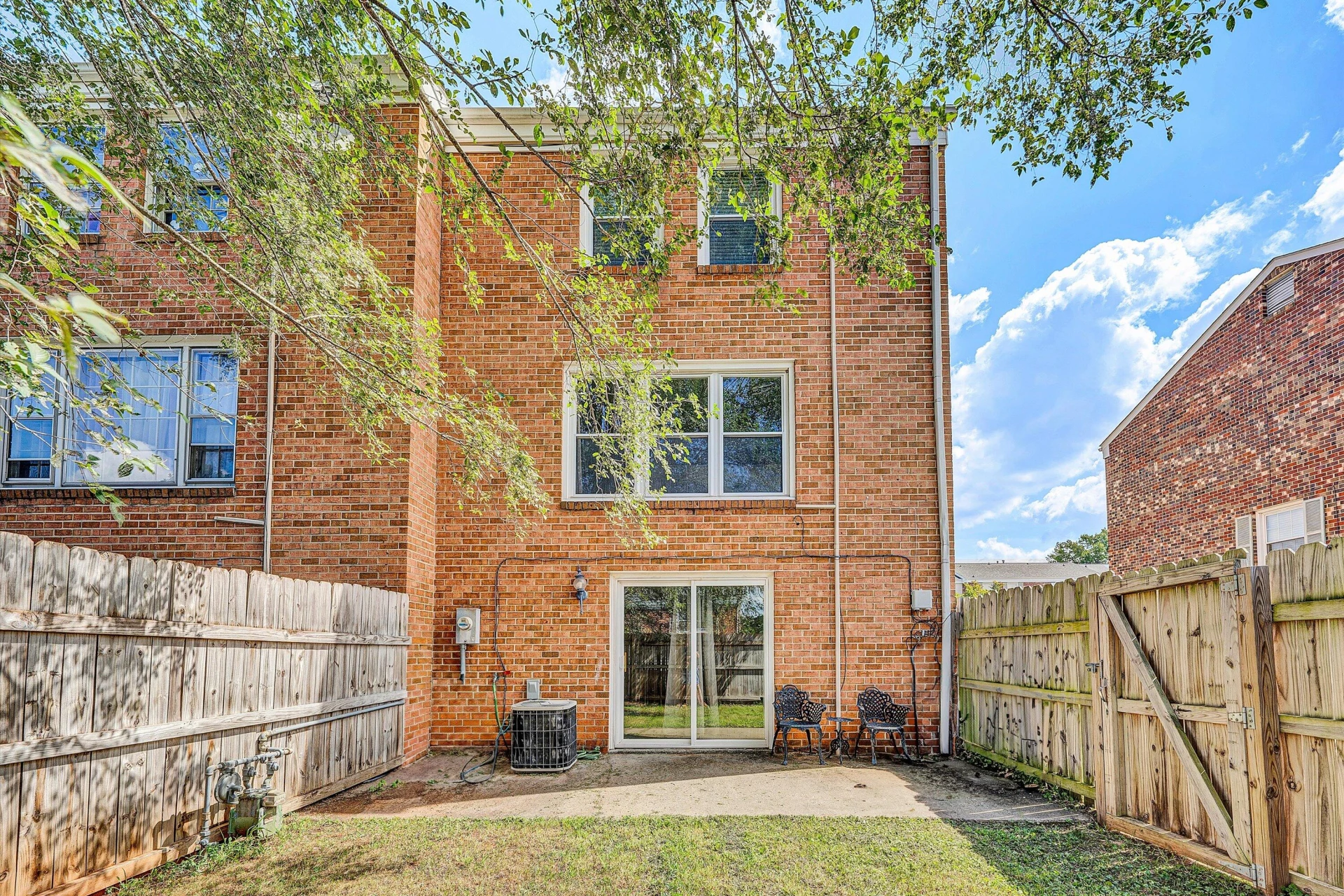 114 OXFORD SQUARE - Photo 36