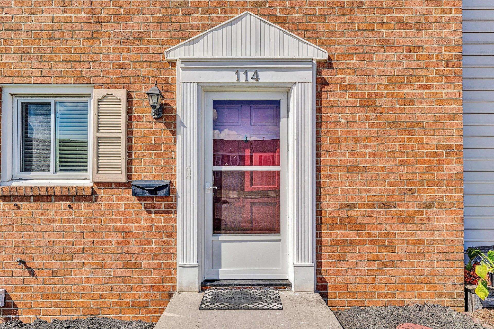 114 OXFORD SQUARE - Photo 4
