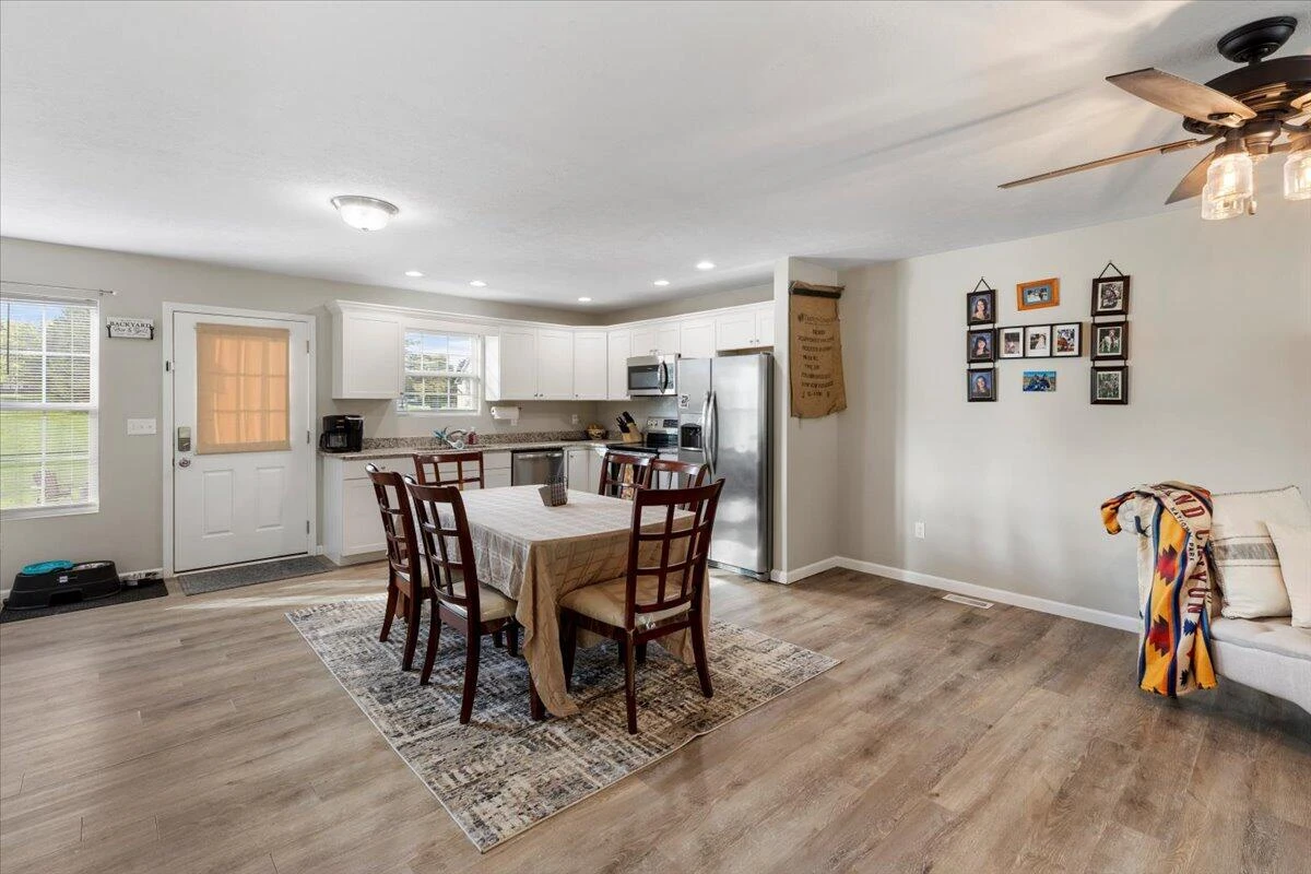 607 Rock RD - Photo 11