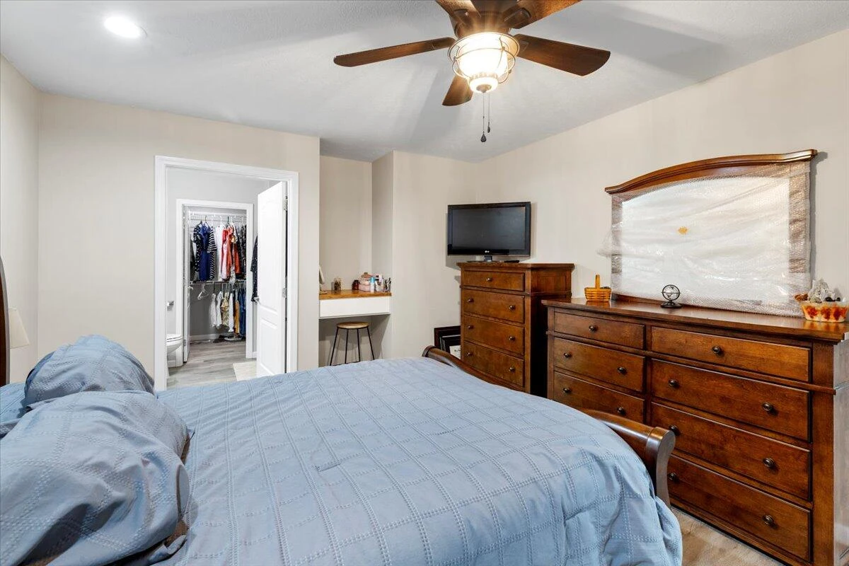 607 Rock RD - Photo 17