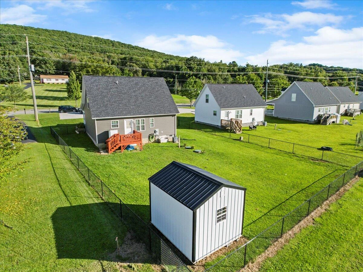 607 Rock RD - Photo 20