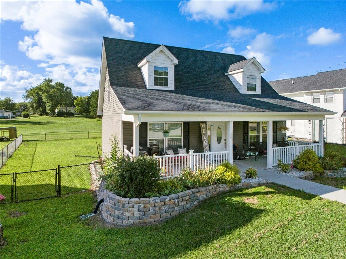 607 Rock RD - Photo 3