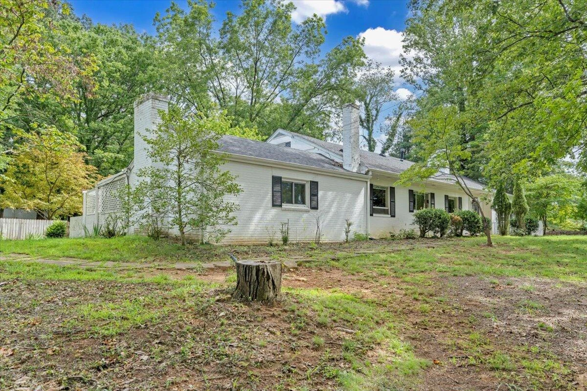 3990 Winding Way RD