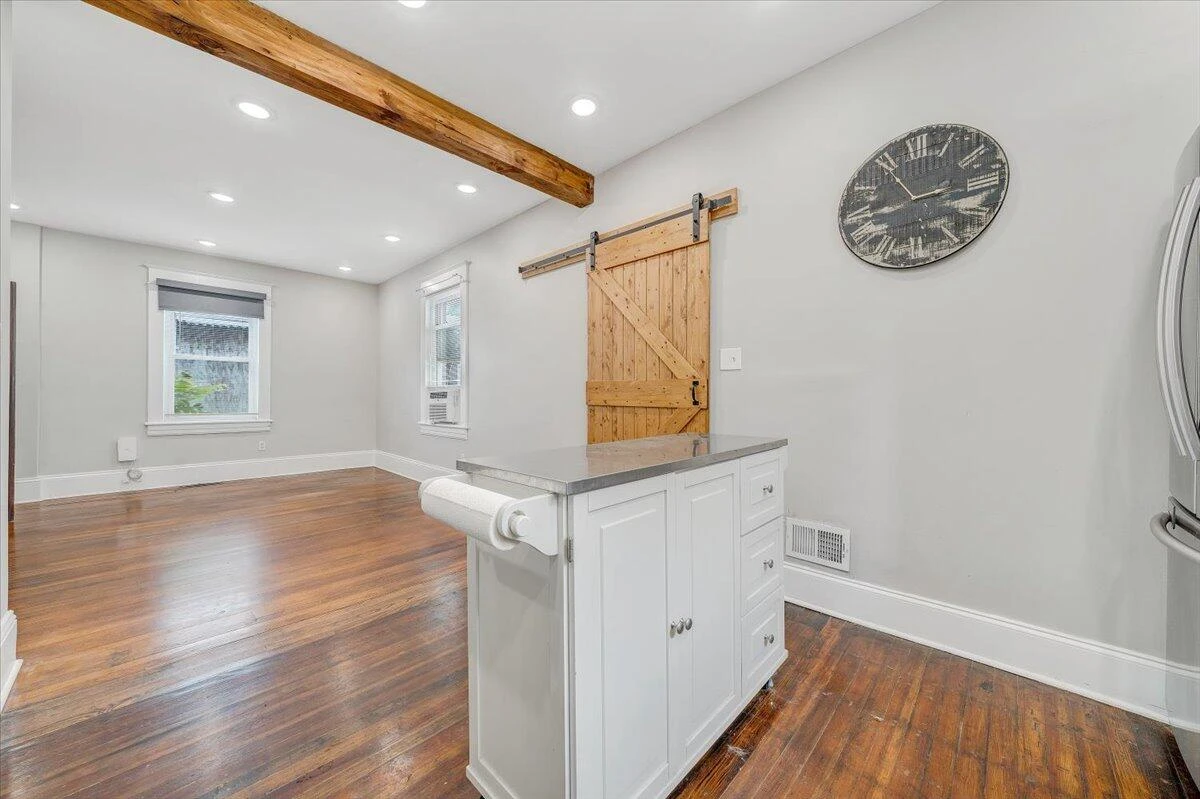 1414 Kenwood BLVD - Photo 12