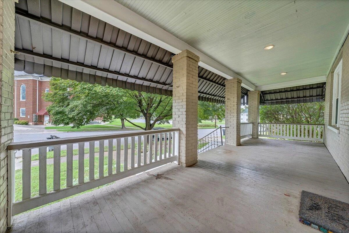 1414 Kenwood BLVD - Photo 31