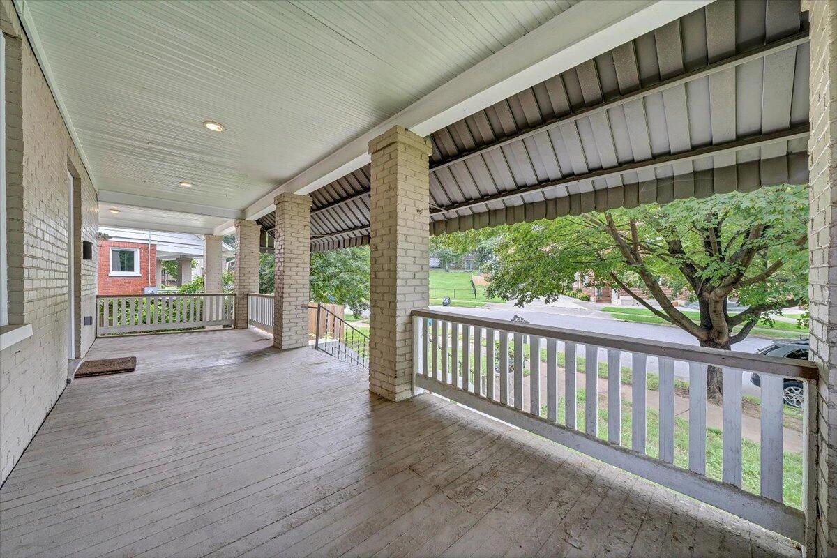 1414 Kenwood BLVD - Photo 32