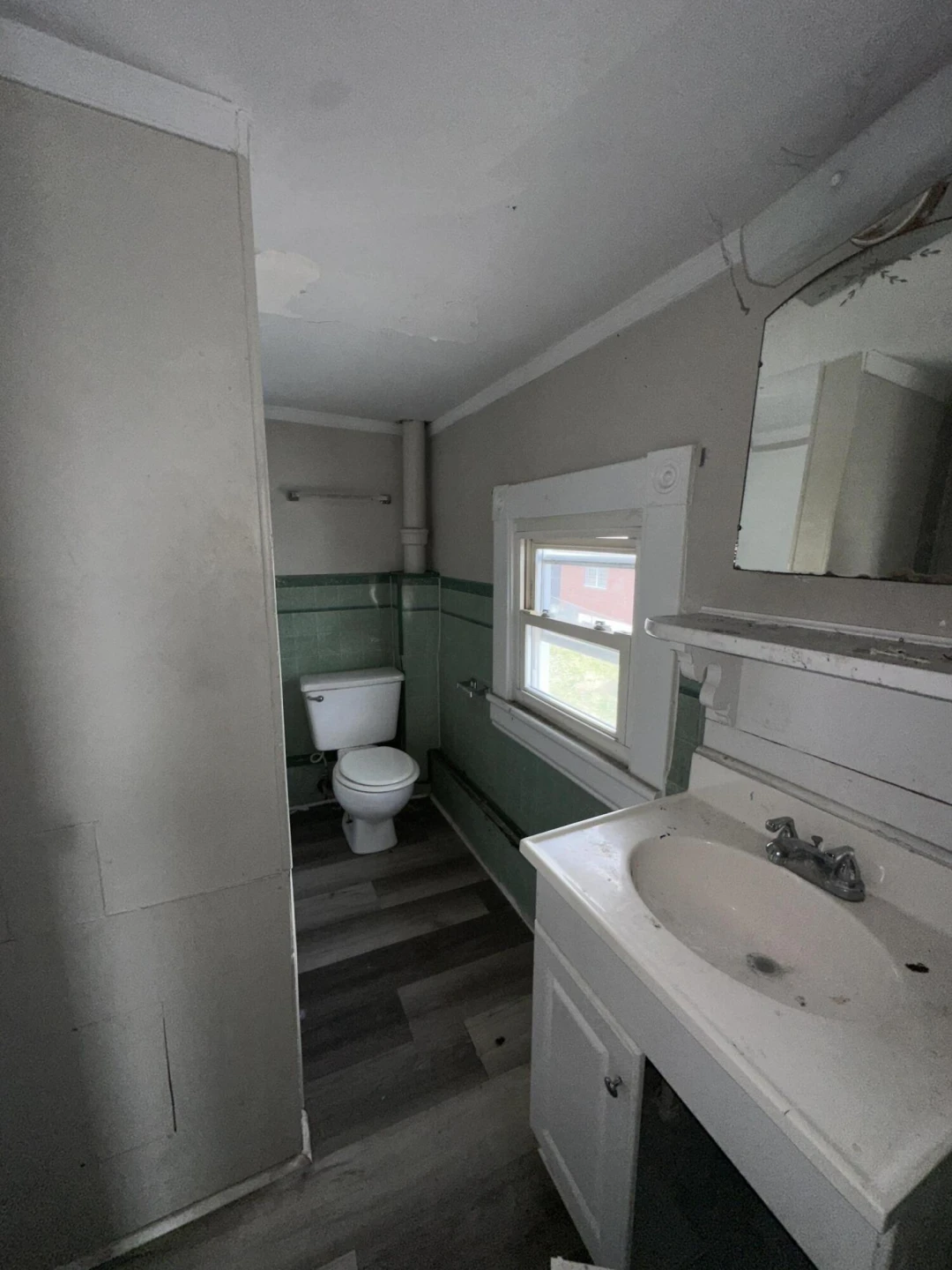 709 Madison AVE - Photo 4