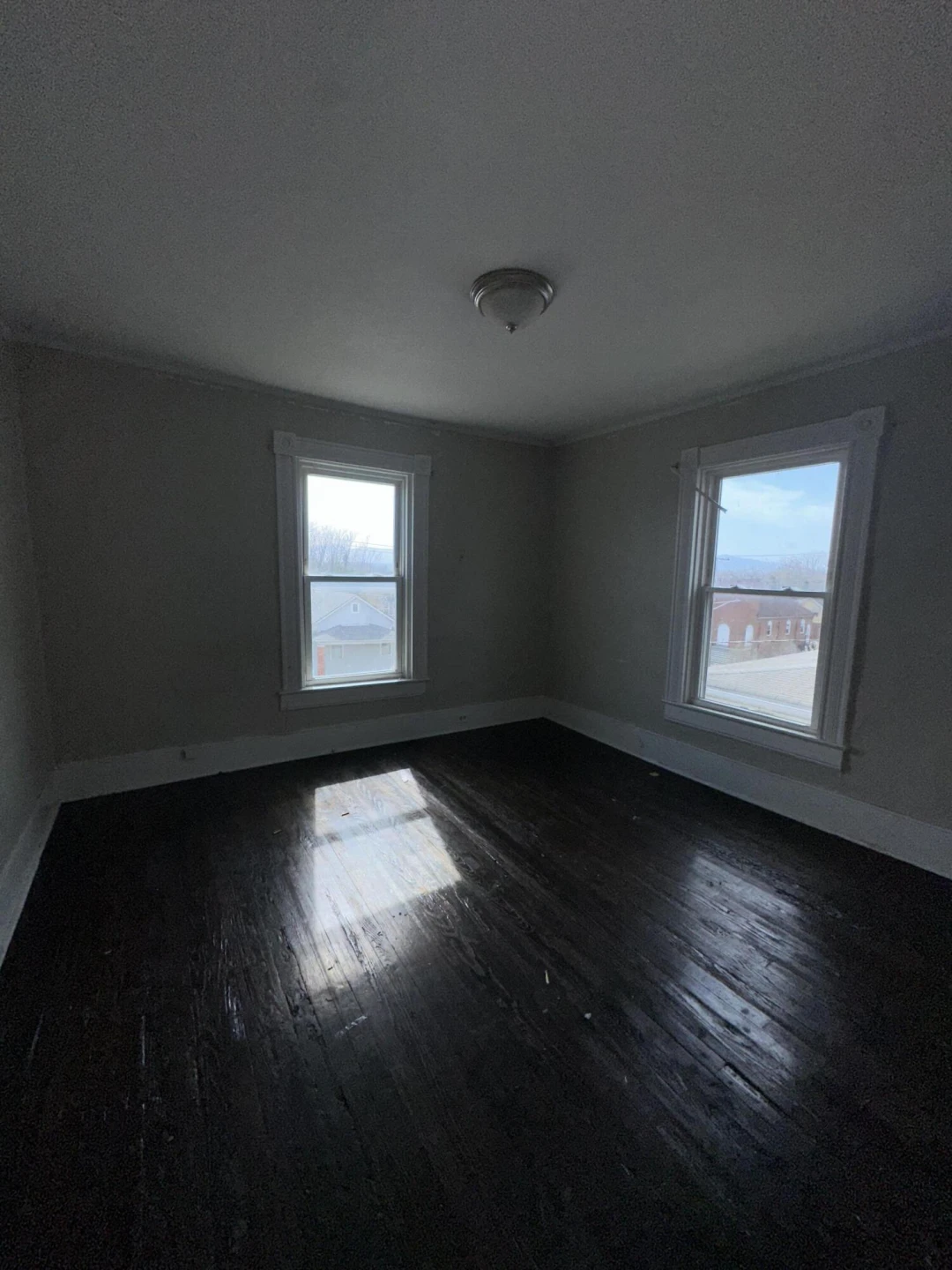 709 Madison AVE - Photo 9