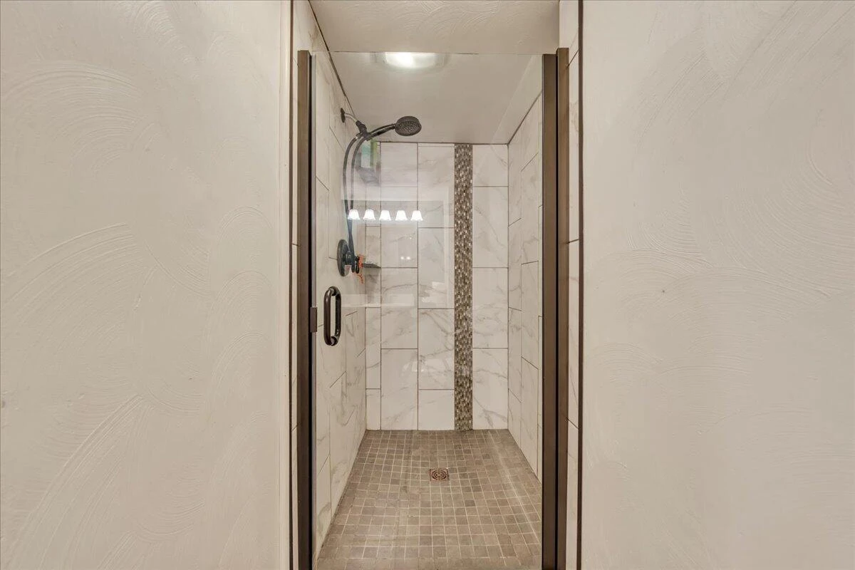 922 Hugh AVE - Photo 37