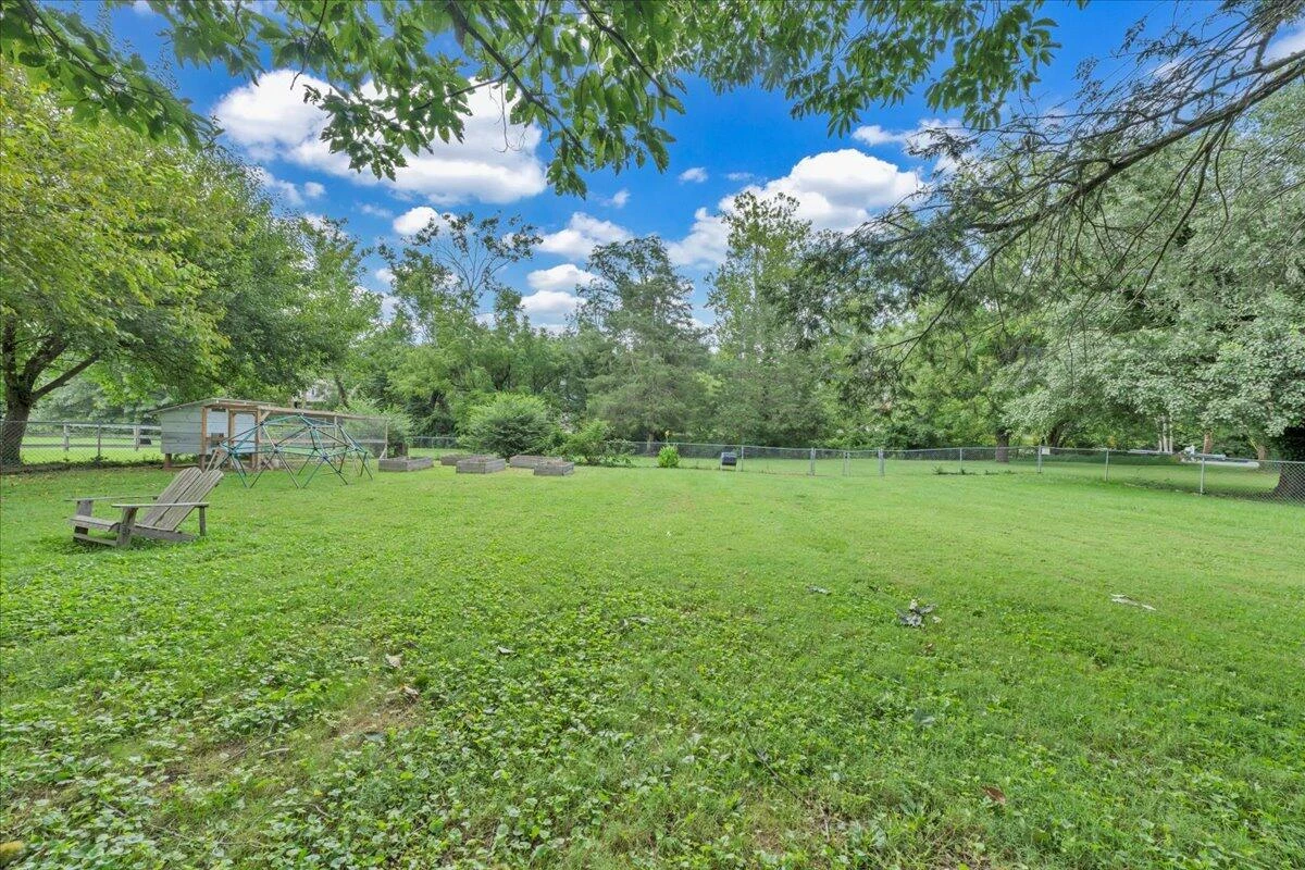 922 Hugh AVE - Photo 54