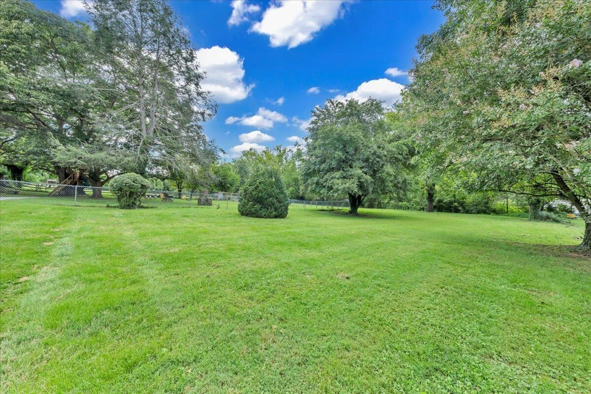 922 Hugh AVE - Photo 58