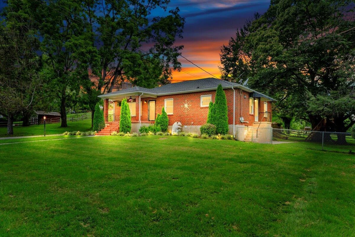 922 Hugh AVE - Photo 14