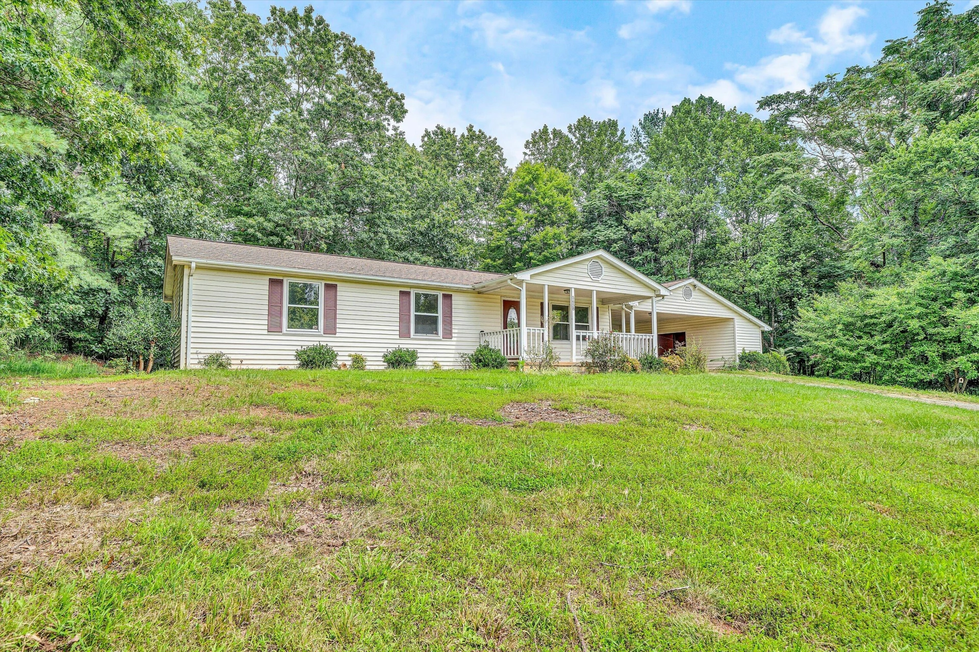 5658 Callaway RD - Photo 3
