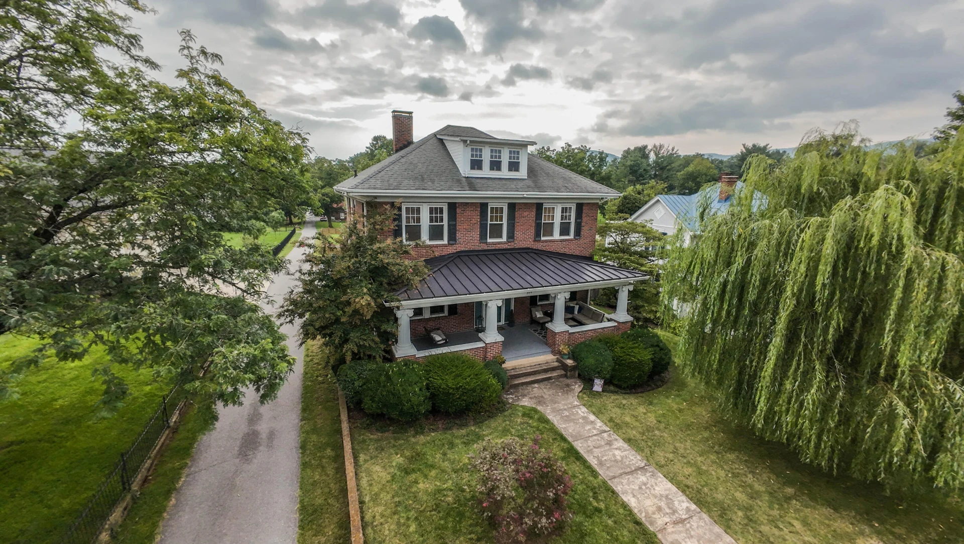 301 Broad ST