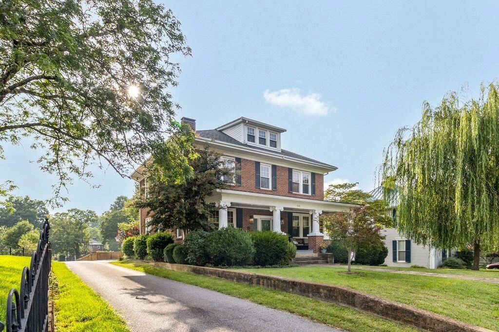 301 Broad ST - Photo 10