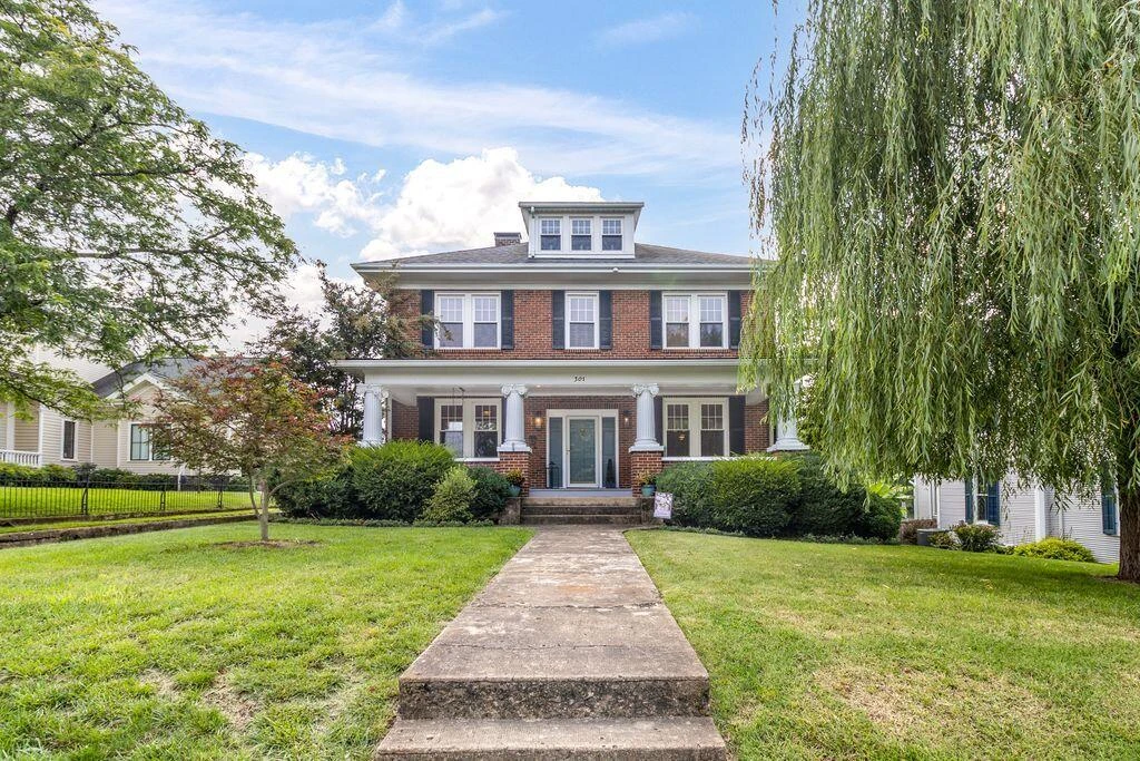 301 Broad ST - Photo 2